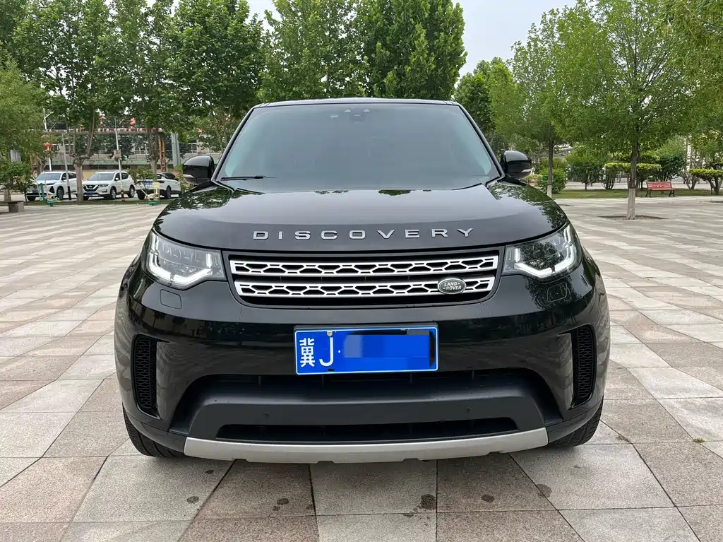 Land Rover Discovery 2018 — фото 1