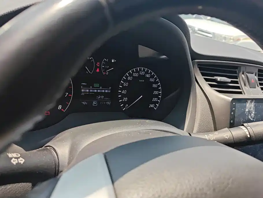 Nissan Sylphy 2014 — фото 14