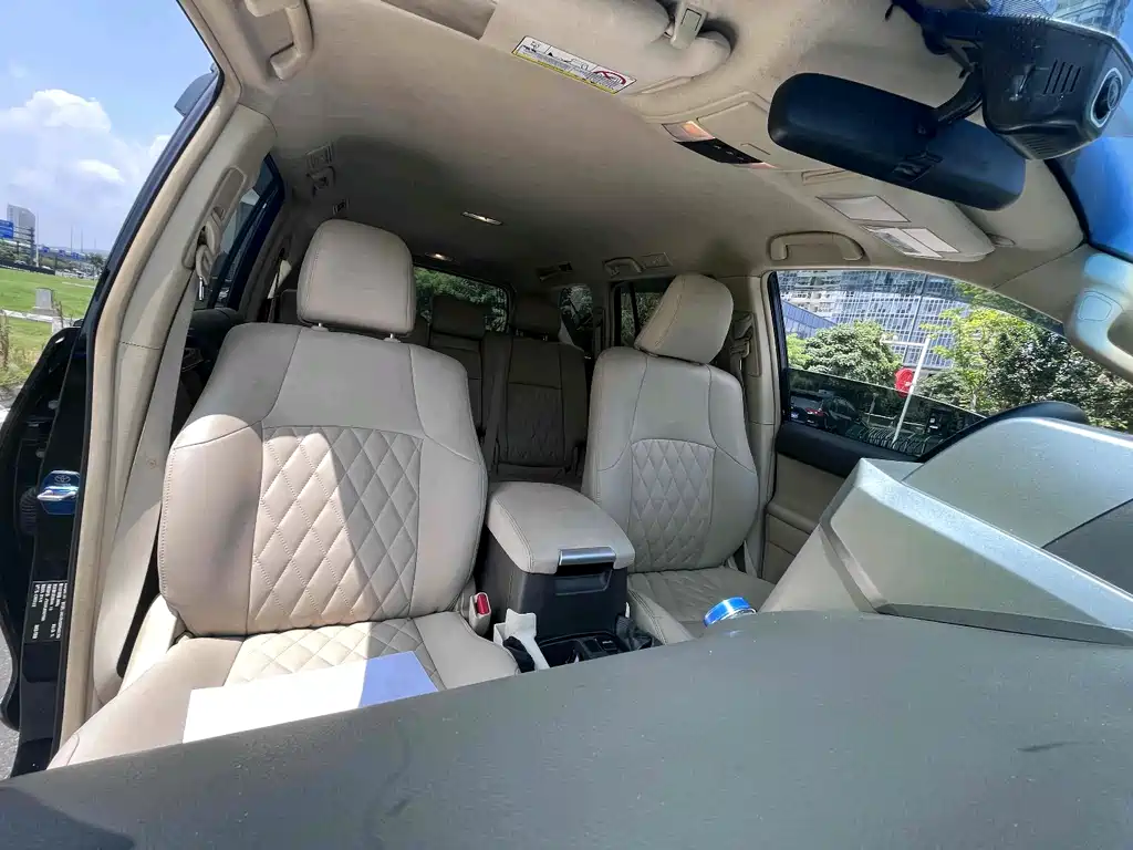 Toyota Prado 2015 — фото 12