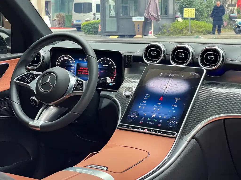 Mercedes-Benz GLC 2025 — фото 20