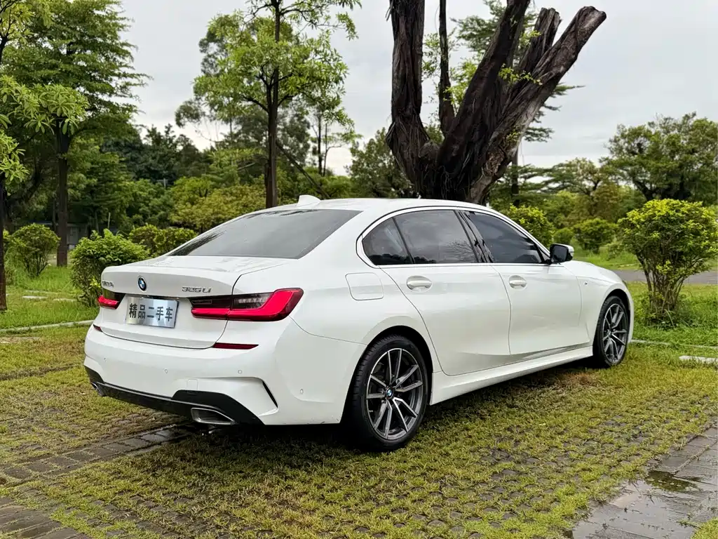 BMW 3 Series 2020