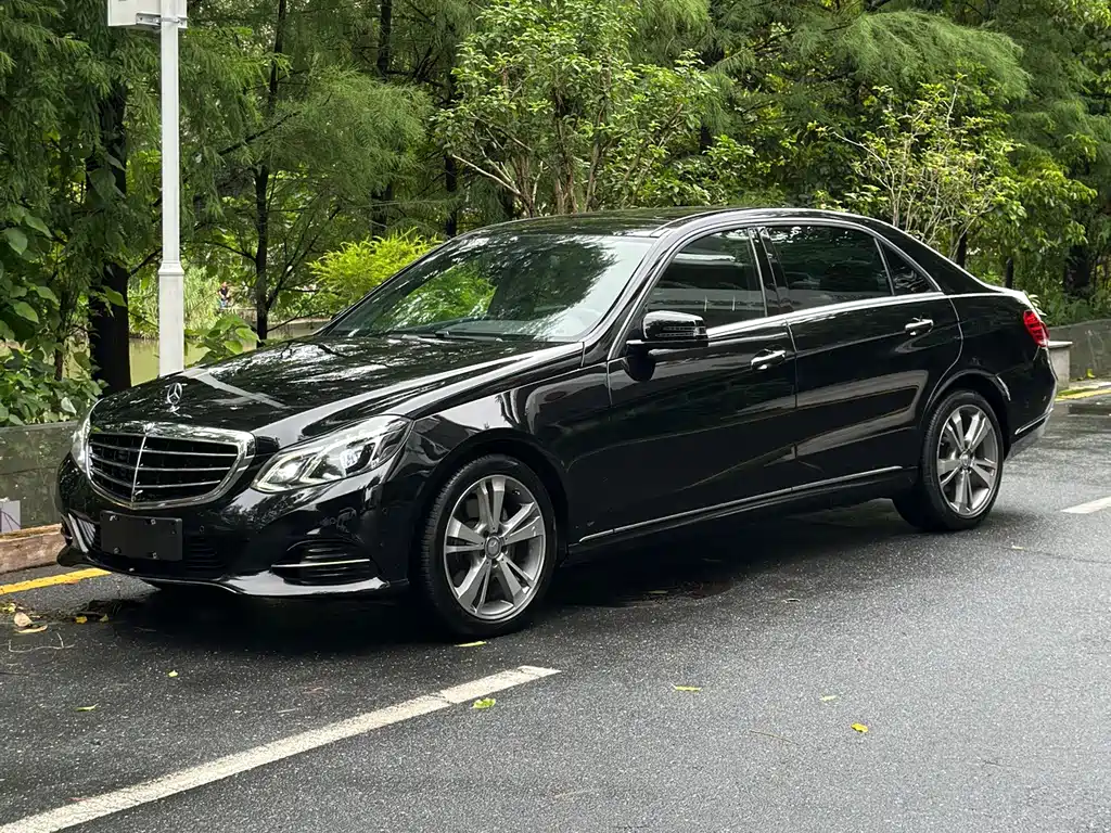 Mercedes-Benz E-Class 2015