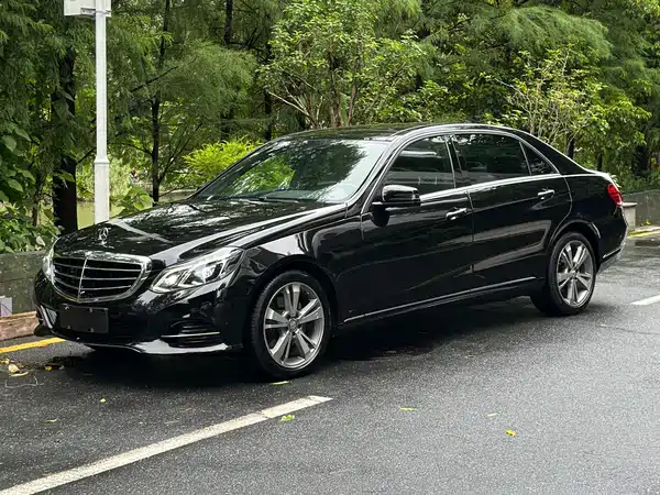 Mercedes-Benz E-Class 2015