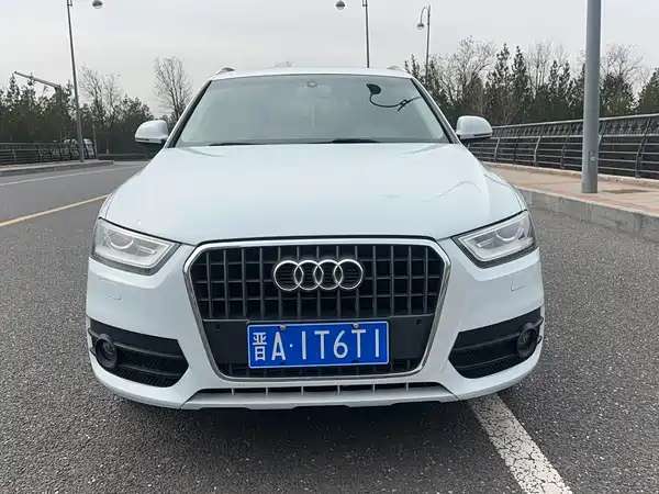 Audi Q3 2015