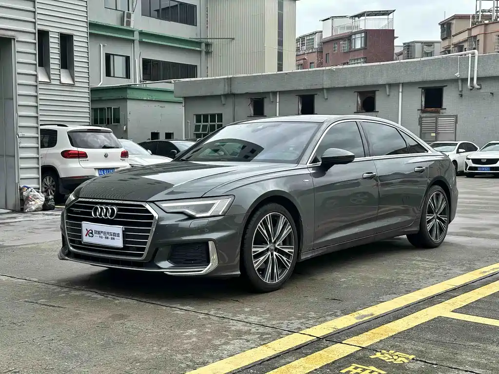 Audi A6L 2022