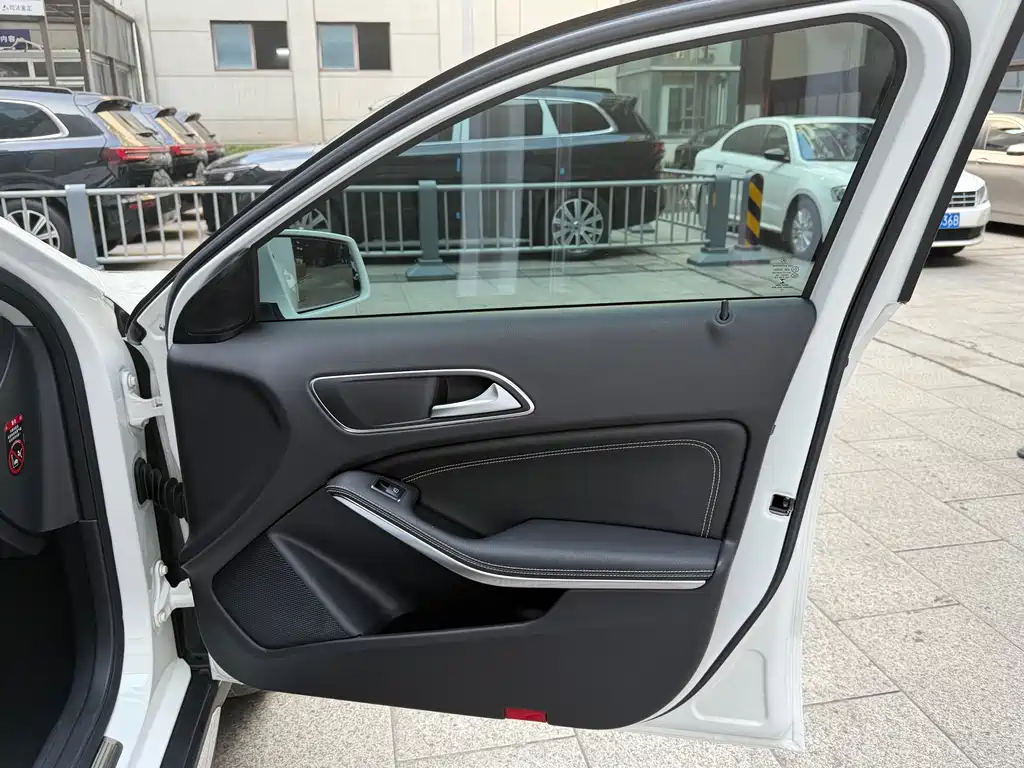 Mercedes-Benz GLA 2019 — фото 11