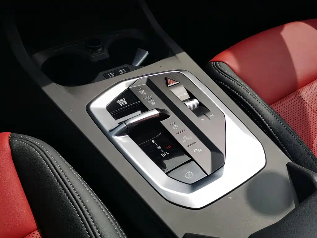 BMW 2 Series 2025 — фото 14
