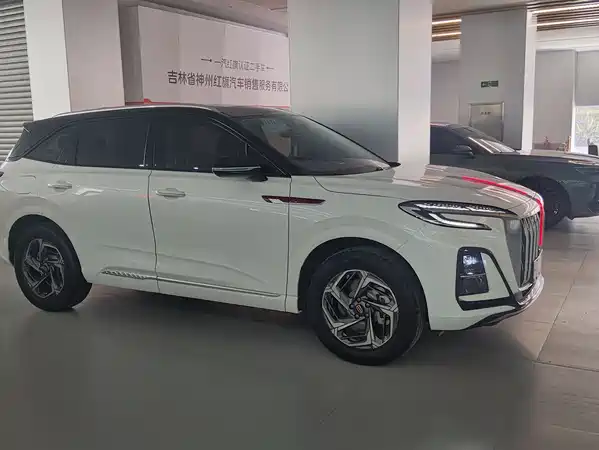Hongqi HS3 2023
