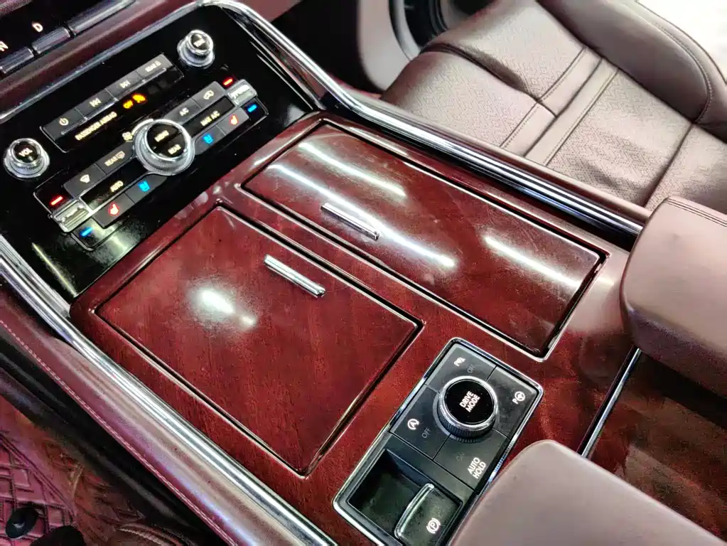 Lincoln Navigator 2019 — фото 9