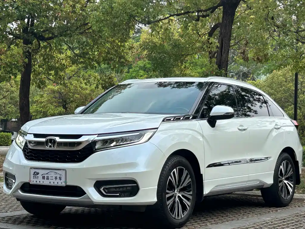 Honda Avancier 2017 — фото 1