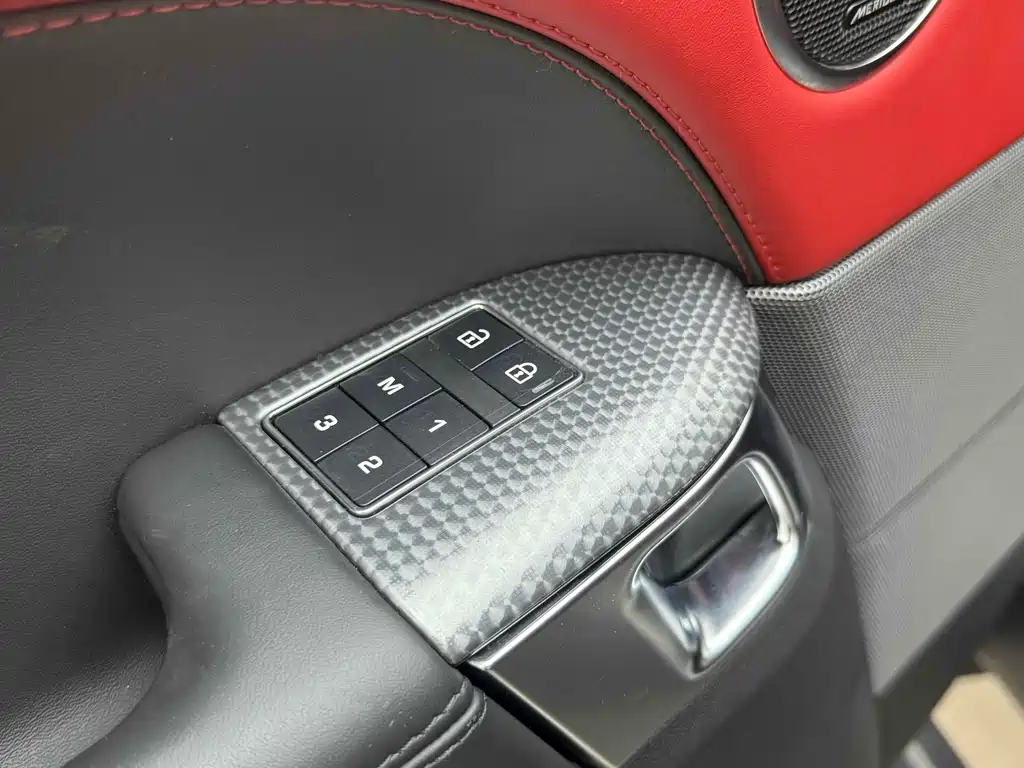 Land Rover Sport 2021 — фото 14