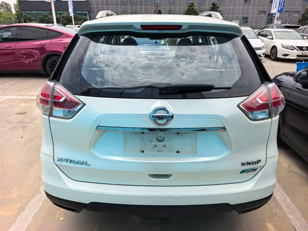 Nissan X-Trail 2014