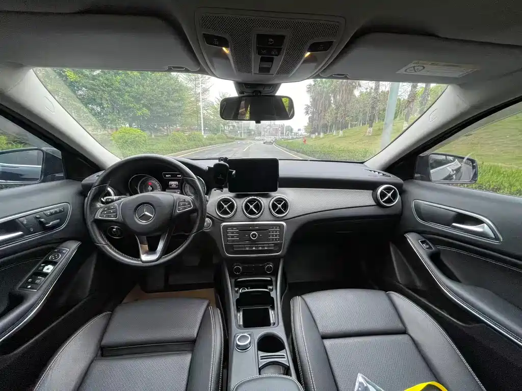 Mercedes-Benz GLA 2016 — фото 9