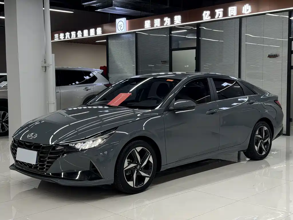 Hyundai Elantra 2023
