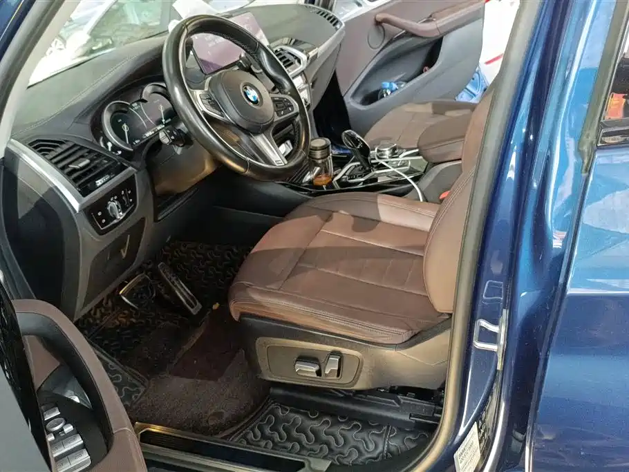 BMW X3 2018 — фото 9