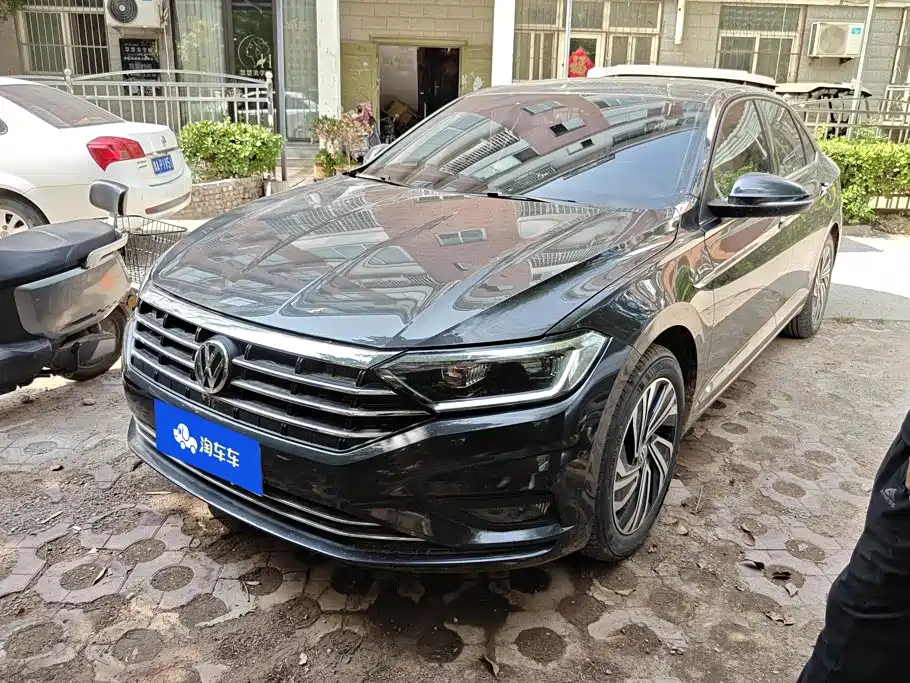 Volkswagen Sagitar 2021