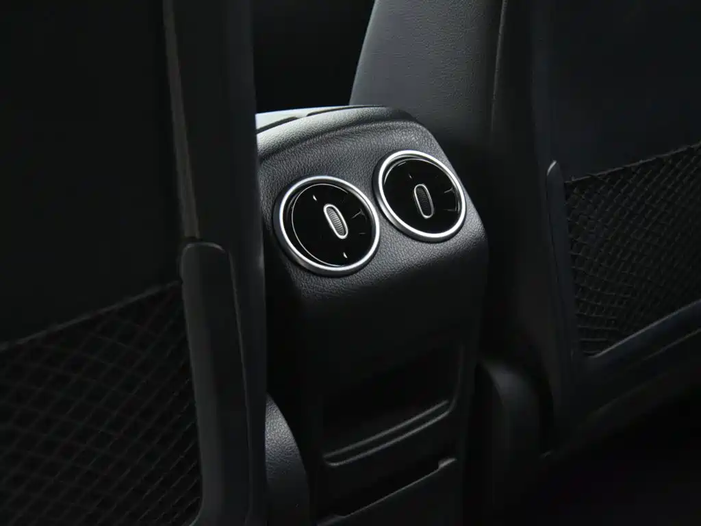 Mercedes-Benz GLB 2020 — фото 16