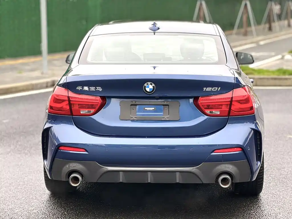 BMW 1 Series 2021 — фото 5