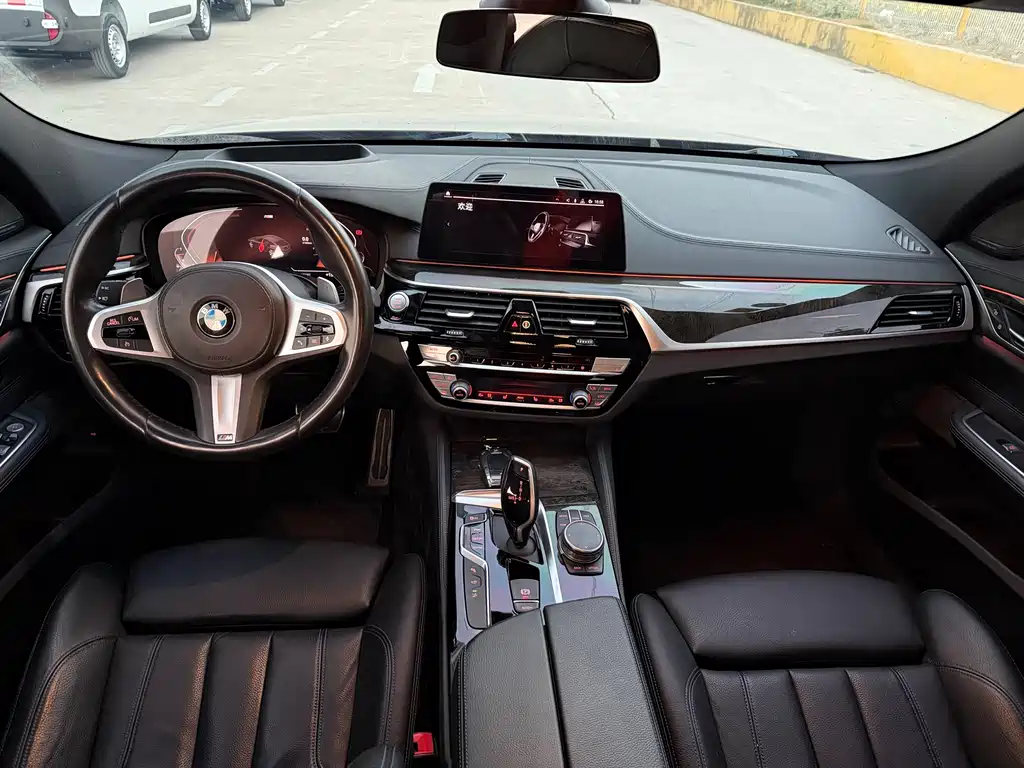 BMW 6 Series GT 2019 — фото 8