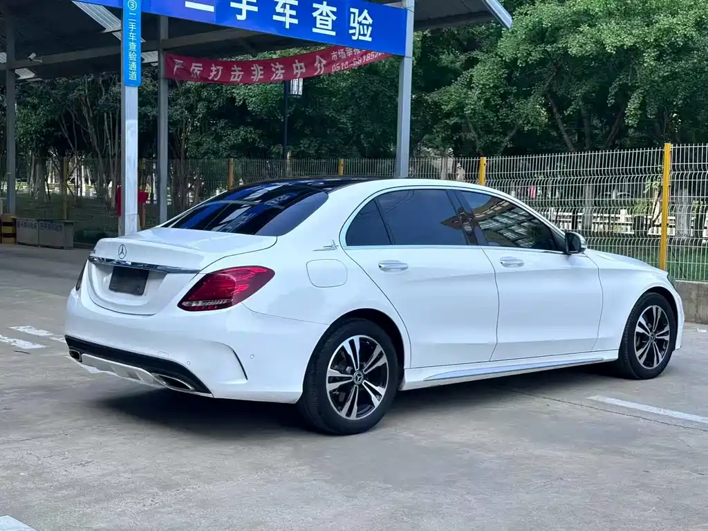 Mercedes-Benz C-Class 2018
