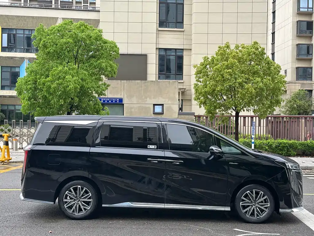 GAC Motor Trumpchi M8 2025 — фото 4