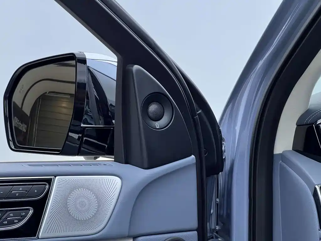 Lincoln Navigator 2019 — фото 26