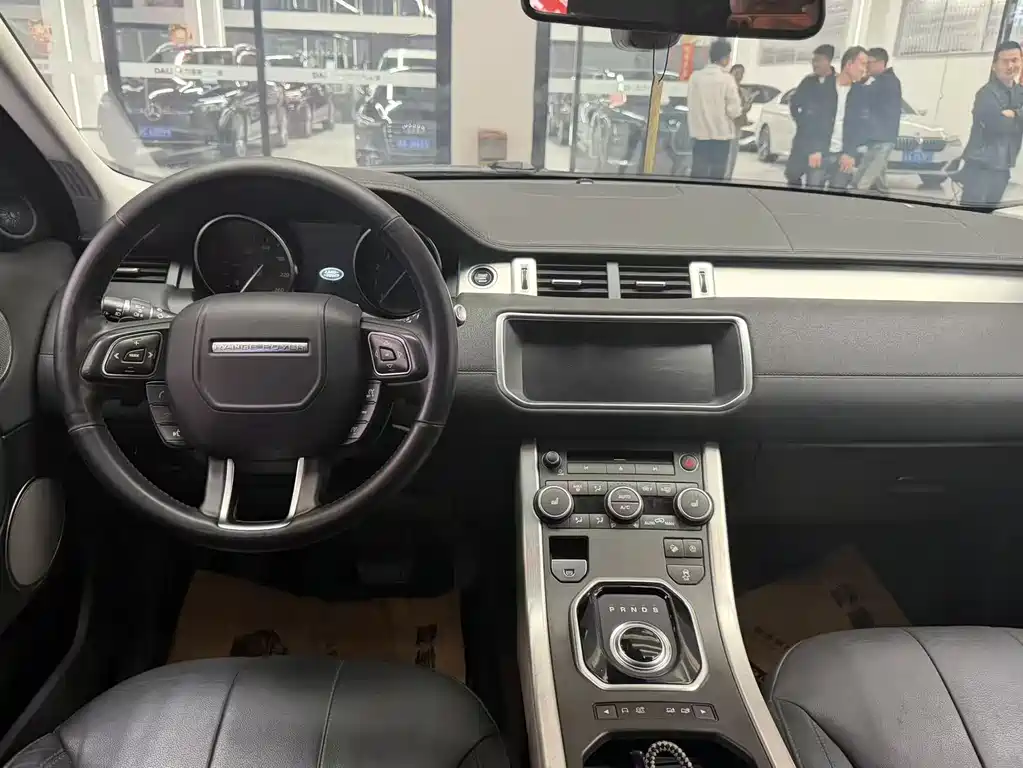 Land Rover Evoque 2018 — фото 7