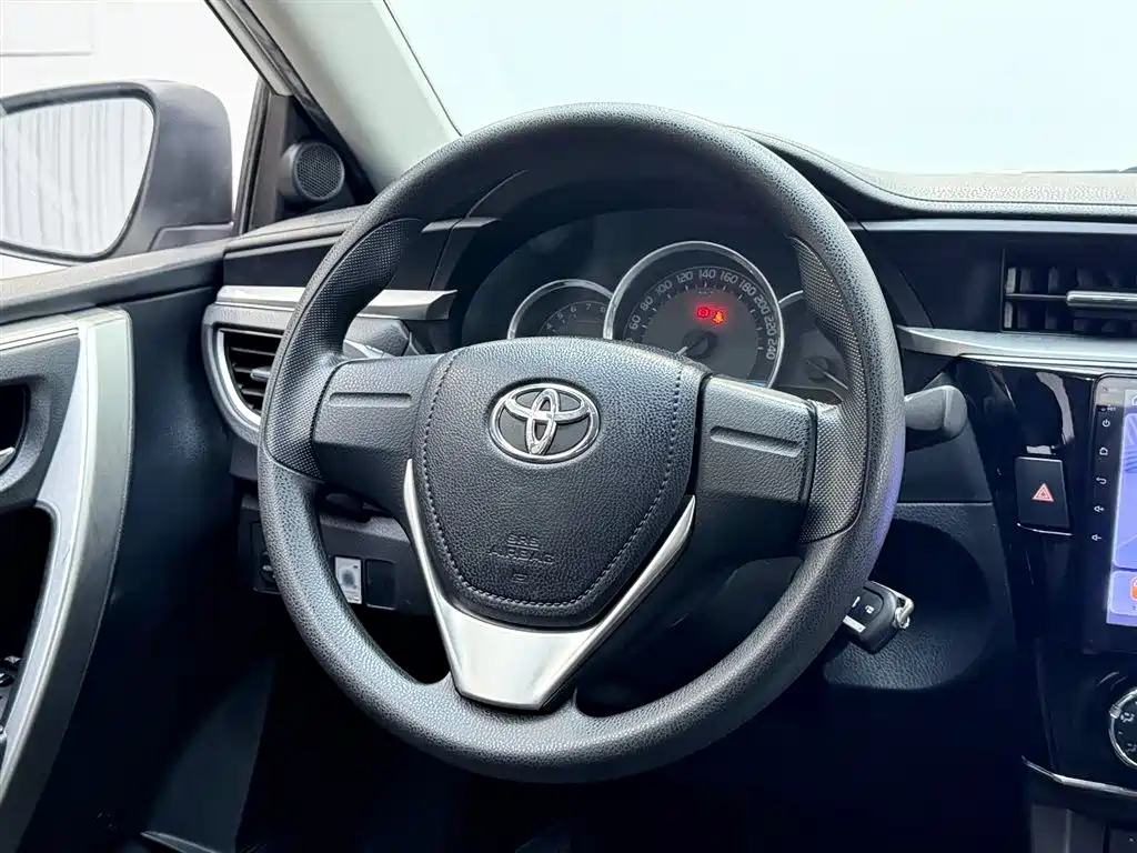 Toyota Corolla 2016 — фото 14