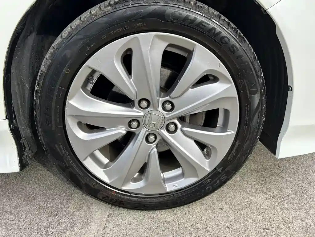 Honda Jade 2017 — фото 19
