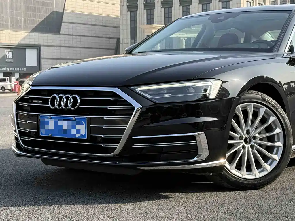 Audi A8 2021 — фото 3