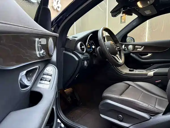 Mercedes-Benz GLC 2020