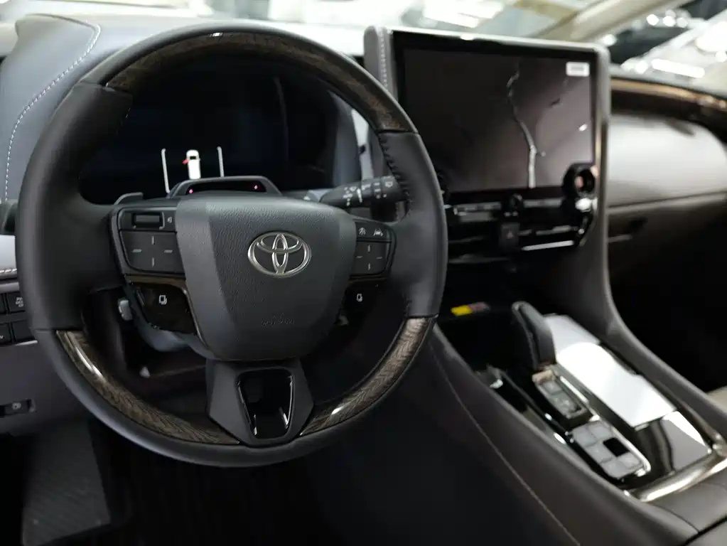 Toyota Alphard 2026 — фото 8