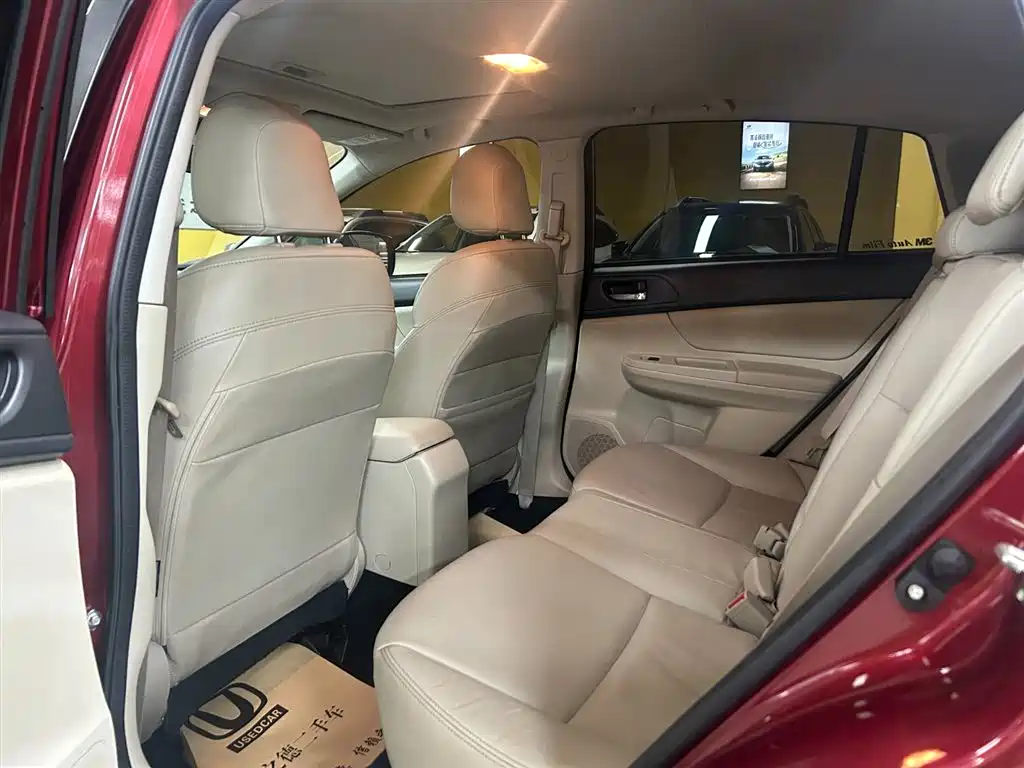 Subaru XV 2014 — фото 10