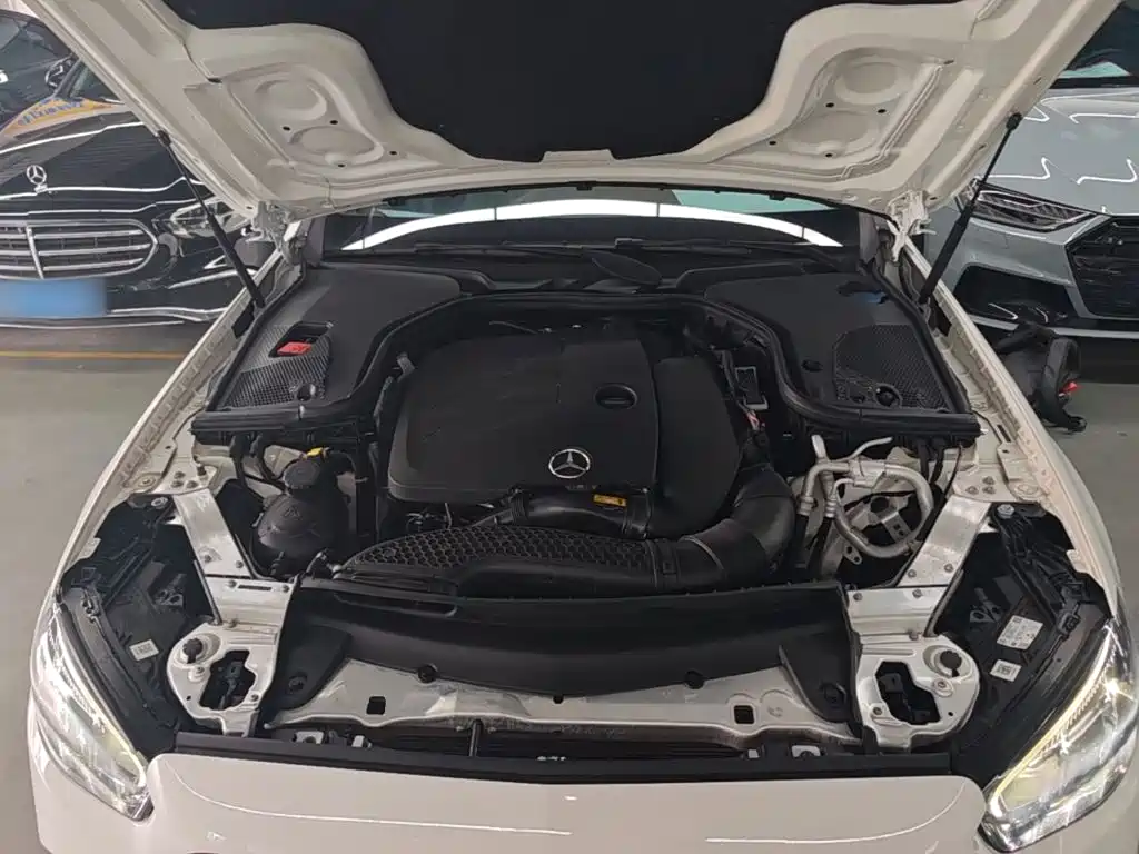 Mercedes-Benz E-Class 2021 — фото 20