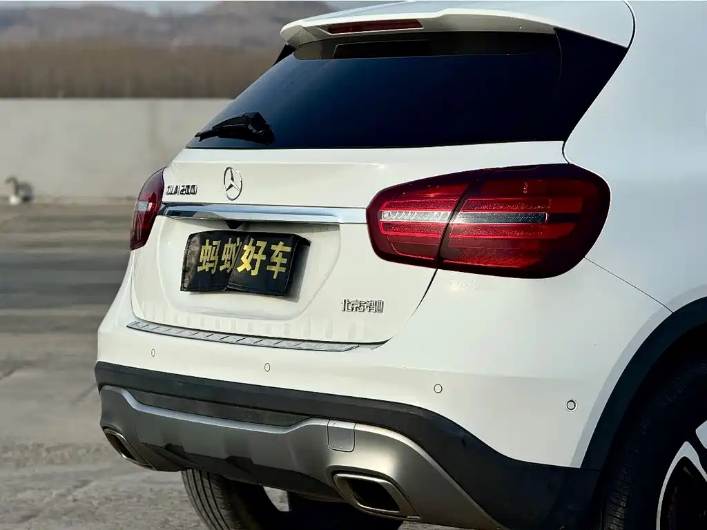 Mercedes-Benz GLA 2018 — фото 12