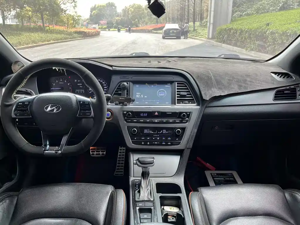 Hyundai Sonata 2015 — фото 8
