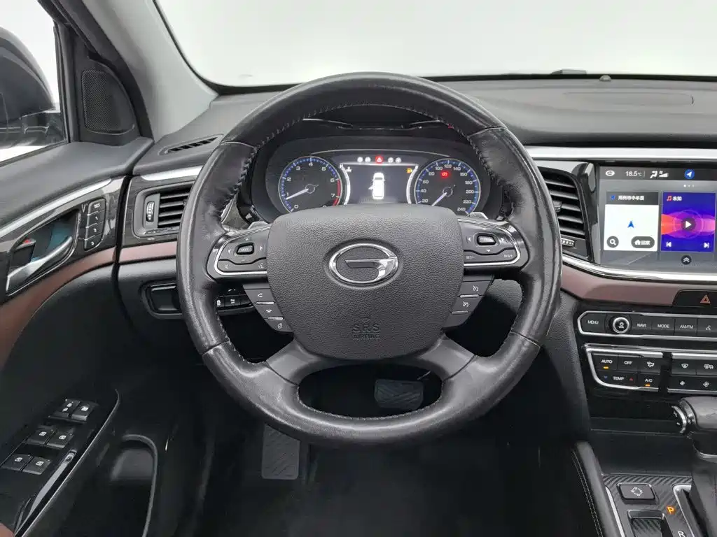 GAC Motor Trumpchi GS8 2018 — фото 11