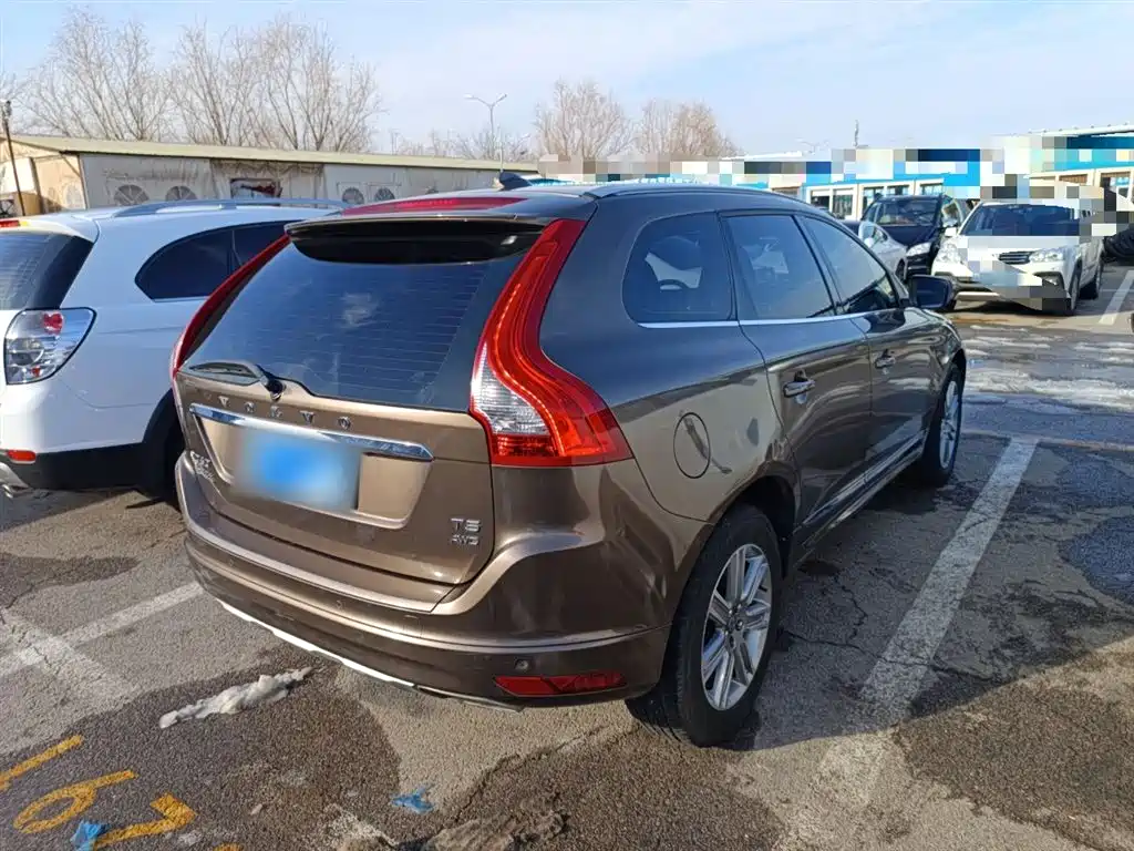 Volvo XC60 2017 — фото 23