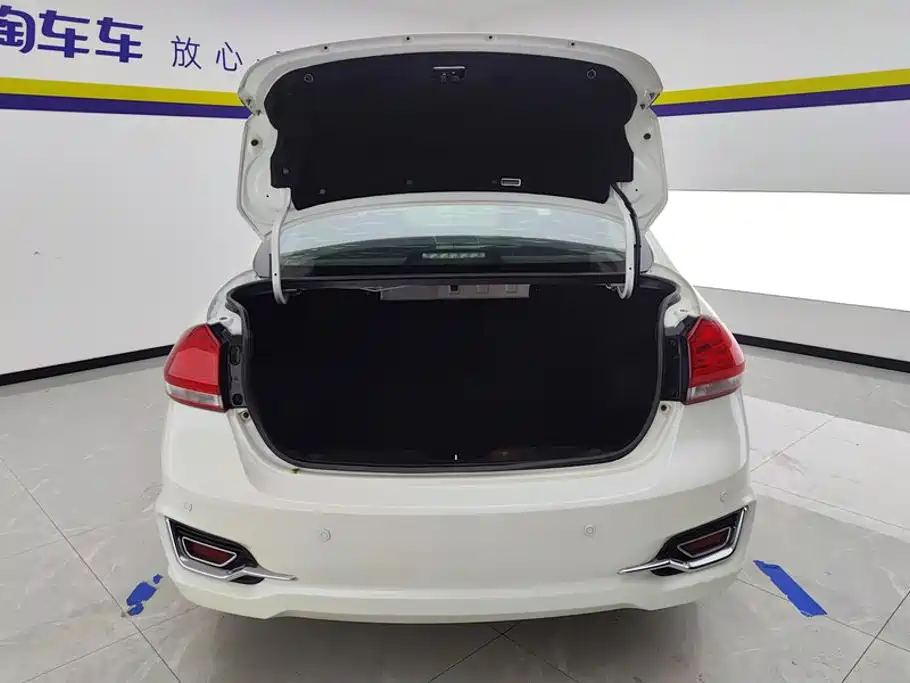 Suzuki Alivio 2016