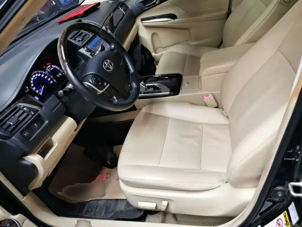Toyota Camry 2015 — фото 15