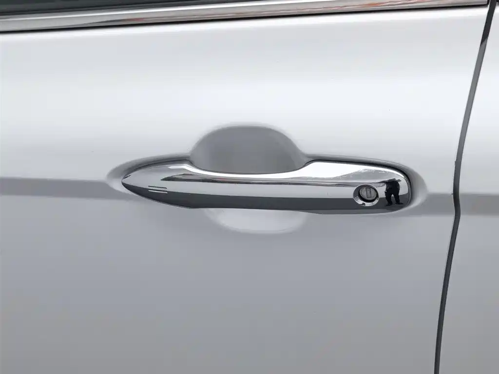 Toyota Camry 2020 — фото 18