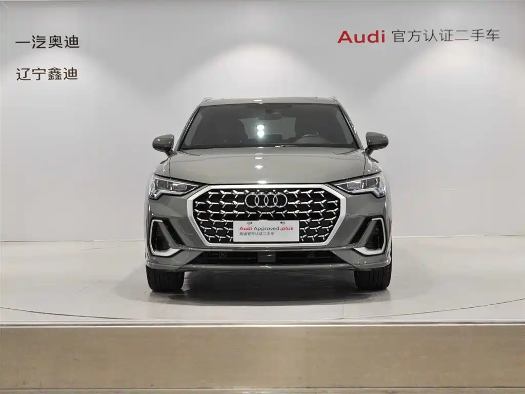 Audi Q3 2024 — фото 2