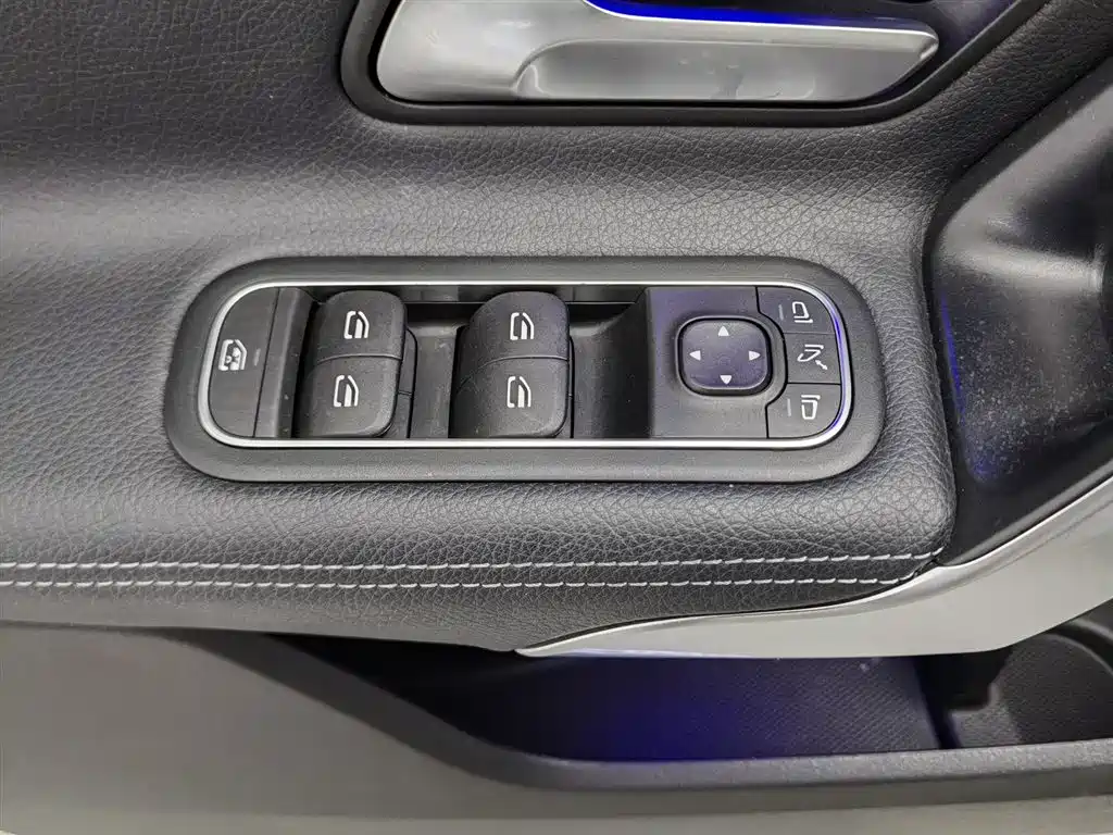Mercedes-Benz A-Class 2022 — фото 9