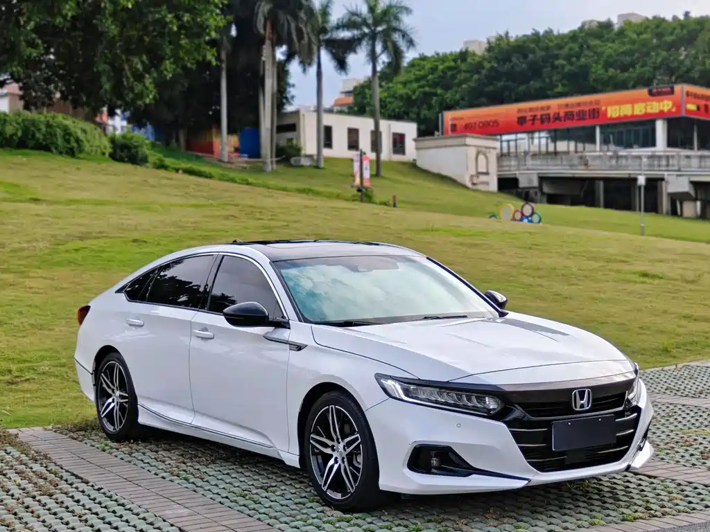 Honda Accord 2022 — фото 3