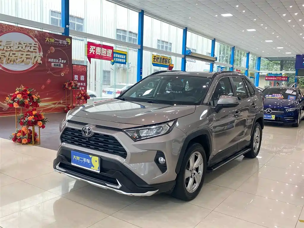 Toyota RAV4 2021