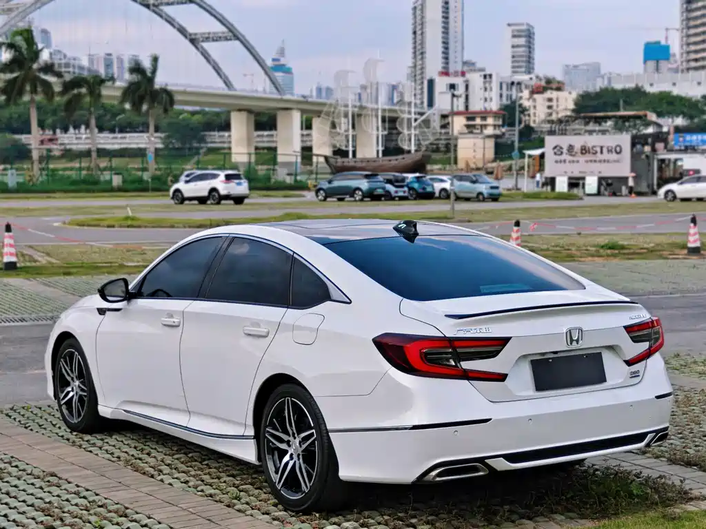 Honda Accord 2022 — фото 4