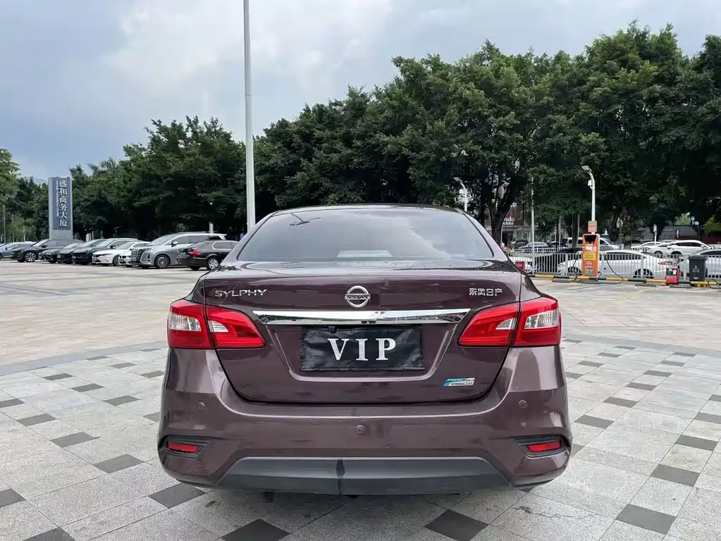Nissan Sylphy 2018 — фото 9