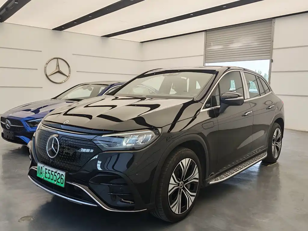 Mercedes-Benz EQE SUV 2025