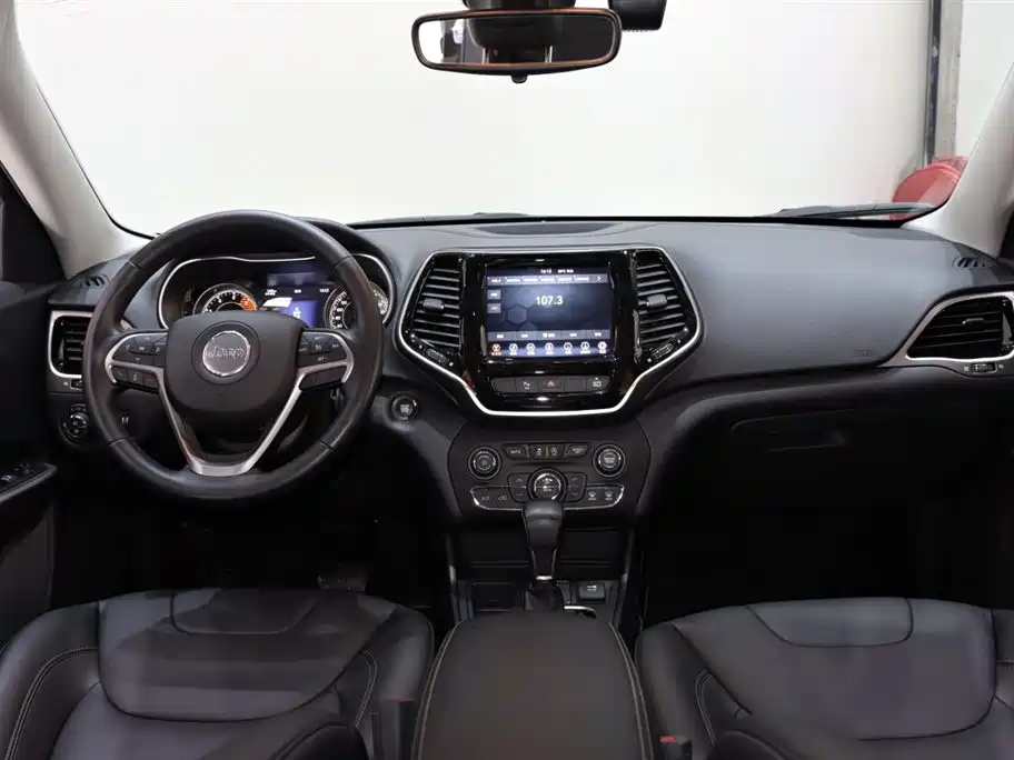 Jeep Cherokee 2021 — фото 12