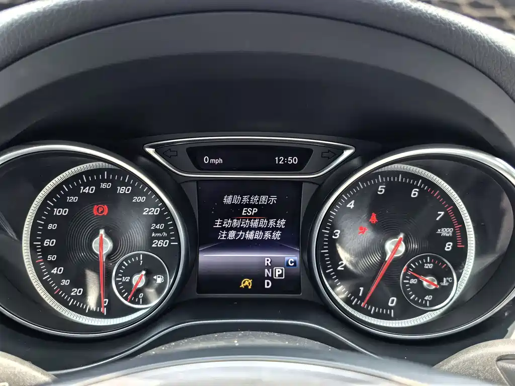 Mercedes-Benz GLA 2018 — фото 20